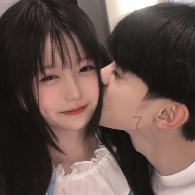 火车卧铺票价并不贵，但为何不把男女分开呢？游戏画面