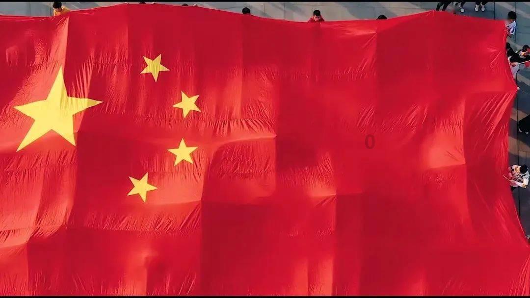 逃离宽敞的健身房